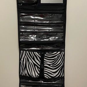 New Jewelry/ Makeup Organizer Case - Comes With Small Travel Size  Oganizer